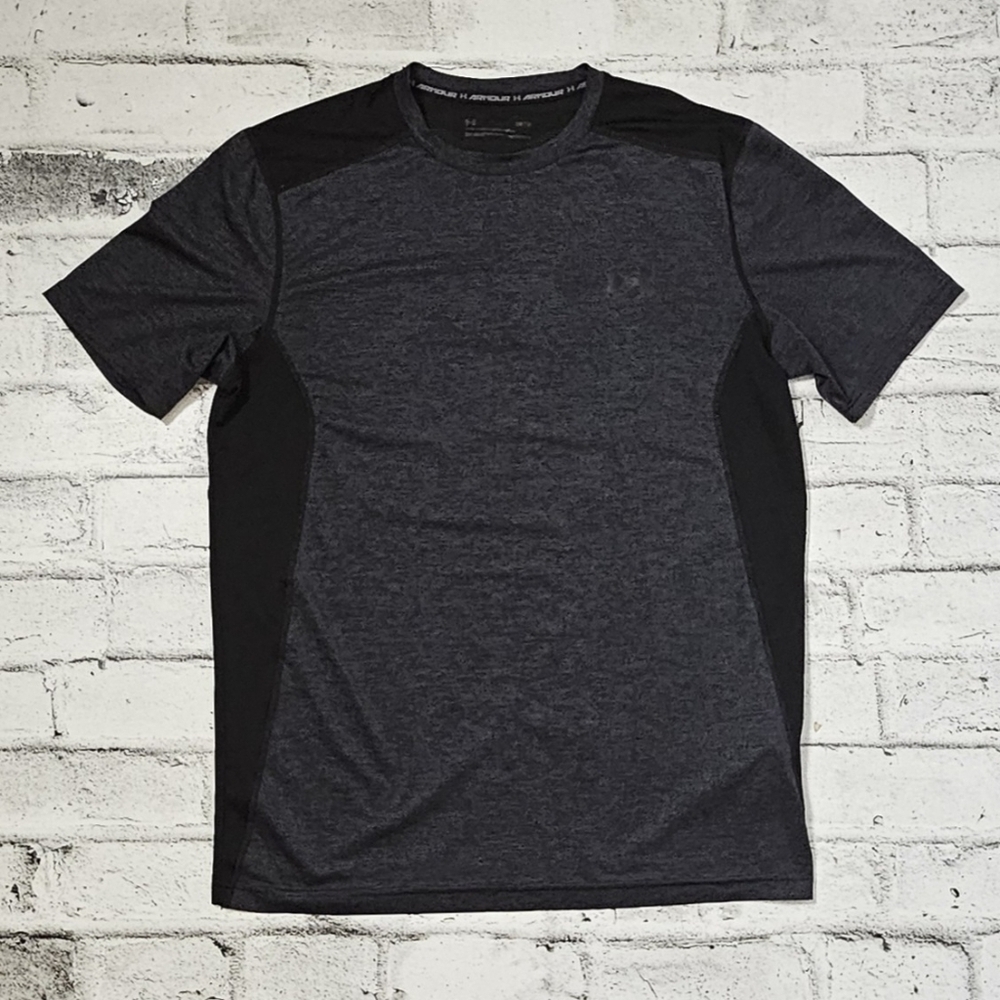 Under Armour HeatGear Fitted Grey Black Athletic T-Shirt Men’s M